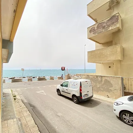 Scirocco House Apartment *